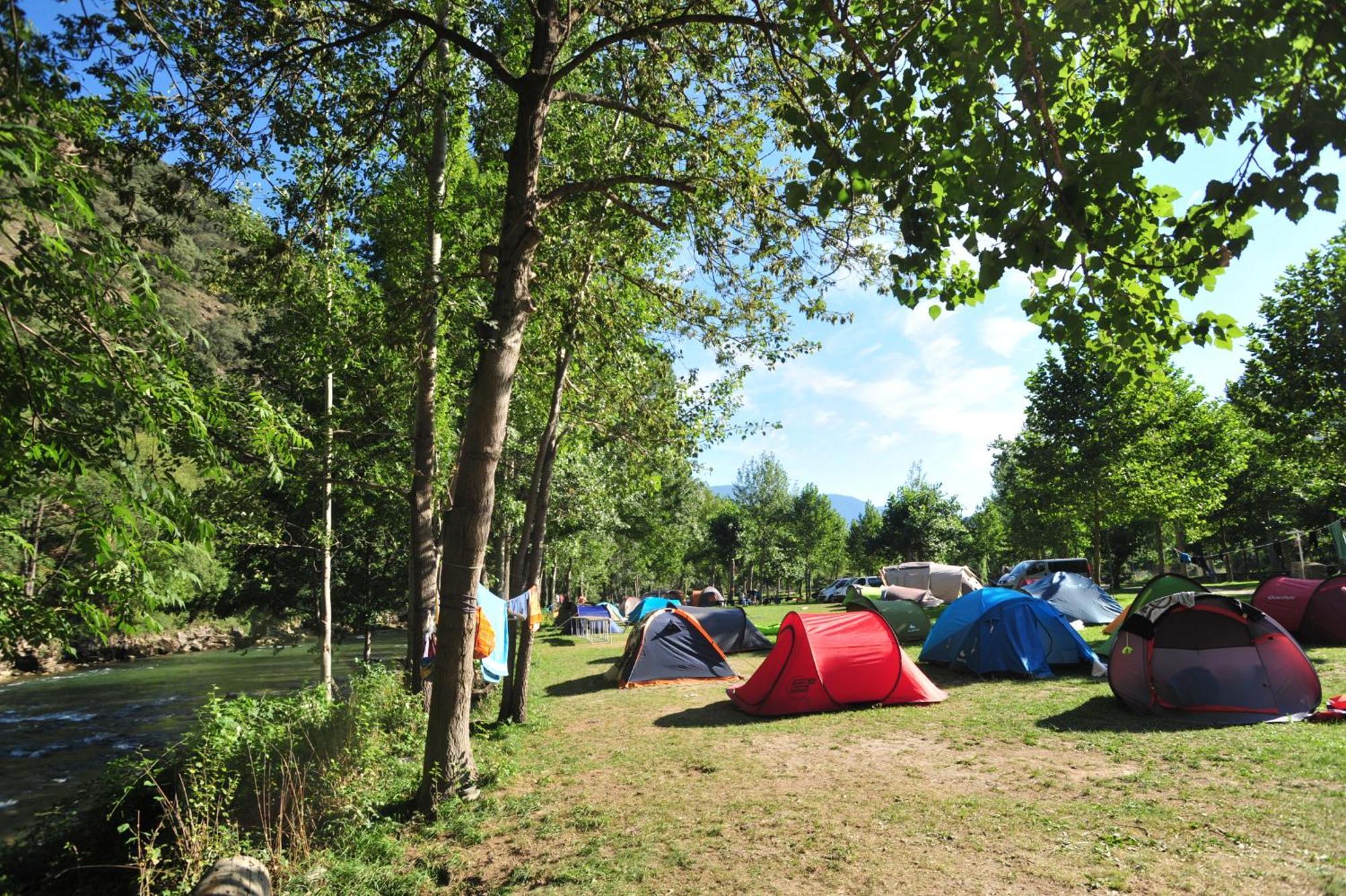 Camping Noguera Pallaresa Hotel Sort Exterior photo